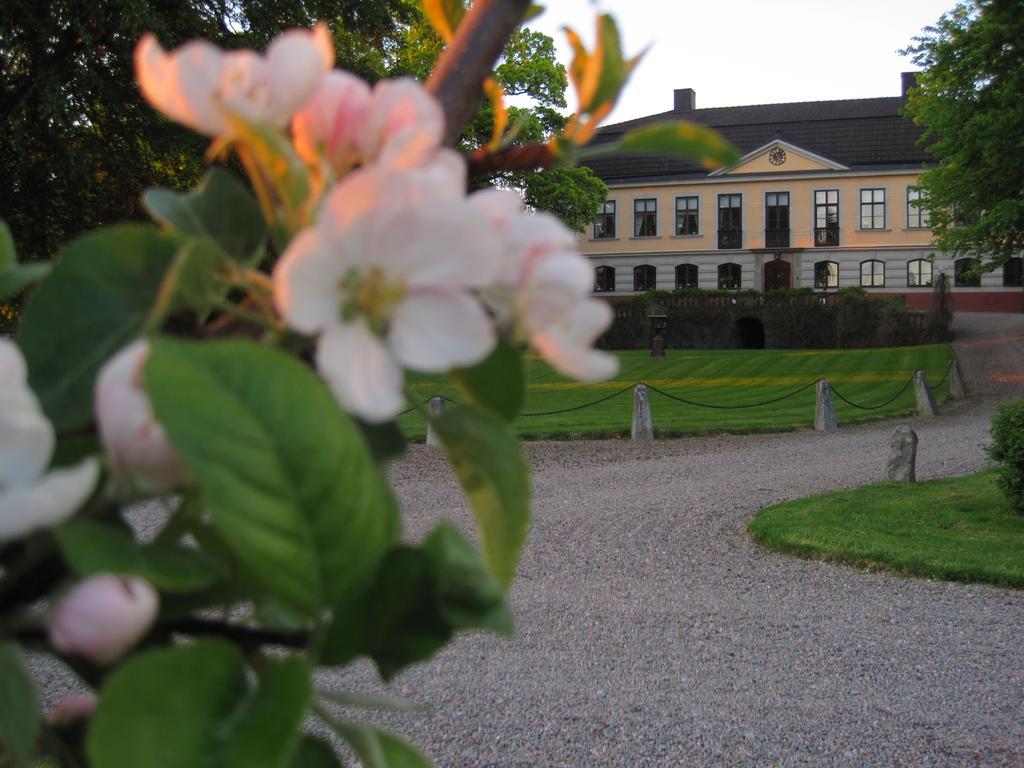 Runnvikens Pensionat Tystberga Exterior photo